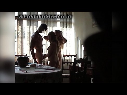 ❤️ Seksikaverit kutsuvat jättimiehen ja kolmen kimppakivaa hänen kanssaan Laadukas porno at fi.porno-filmy.ru ❌️❤