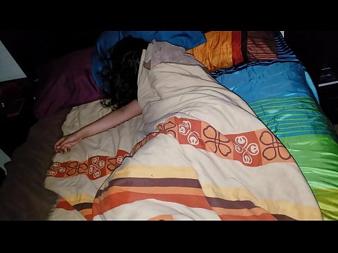 ❤️ Poikapuoli haukkuu nuorta äitipuoltaan tämän nukkuessa. Laadukas porno at fi.porno-filmy.ru ❌️❤